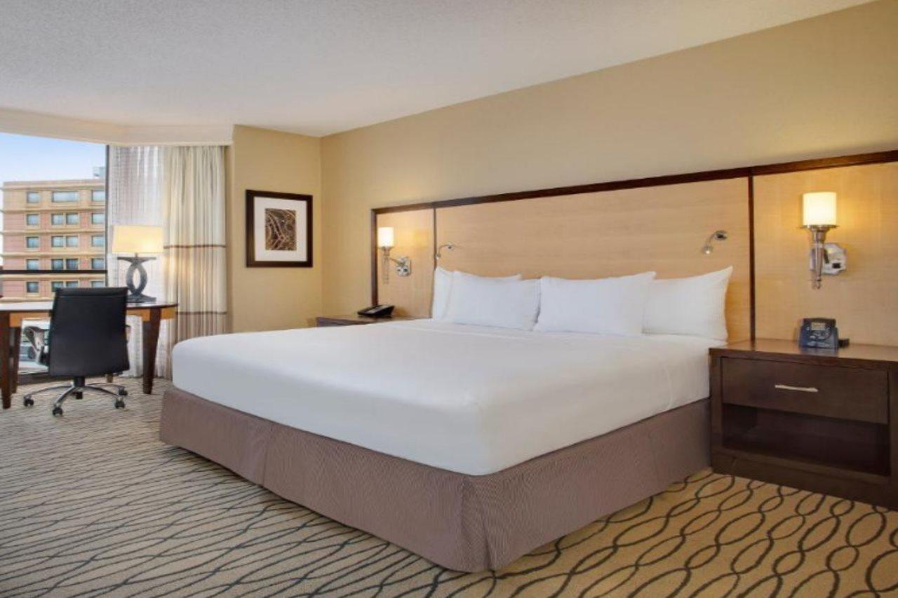 Hilton Rosemont Chicago O'Hare Hotel Exterior foto